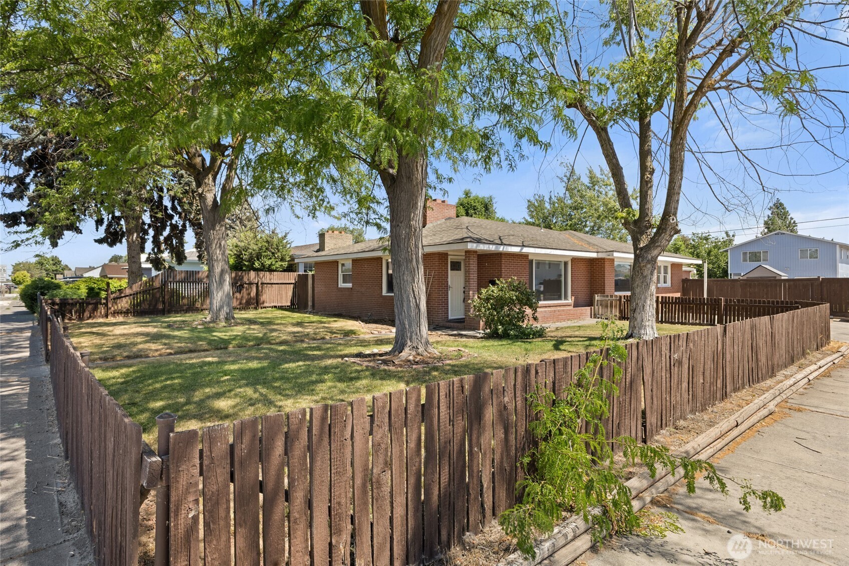 Property Photo: 1145 W Ivy Avenue WA 98837