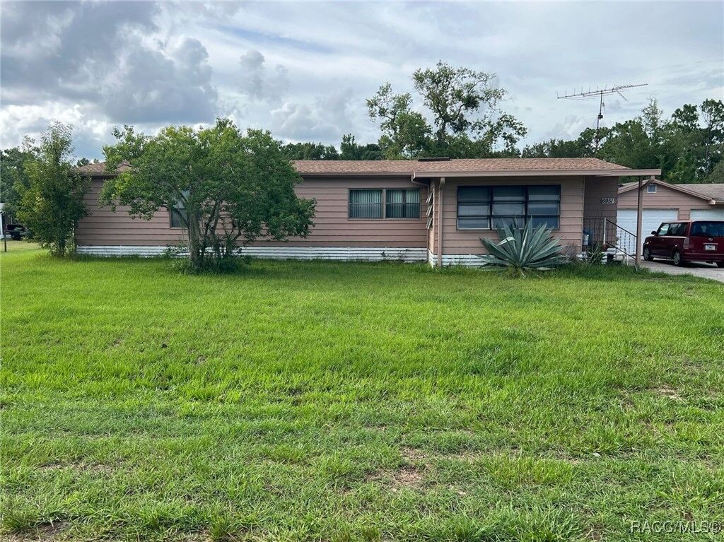 Property Photo: 6951 W Sedan Court FL 34446