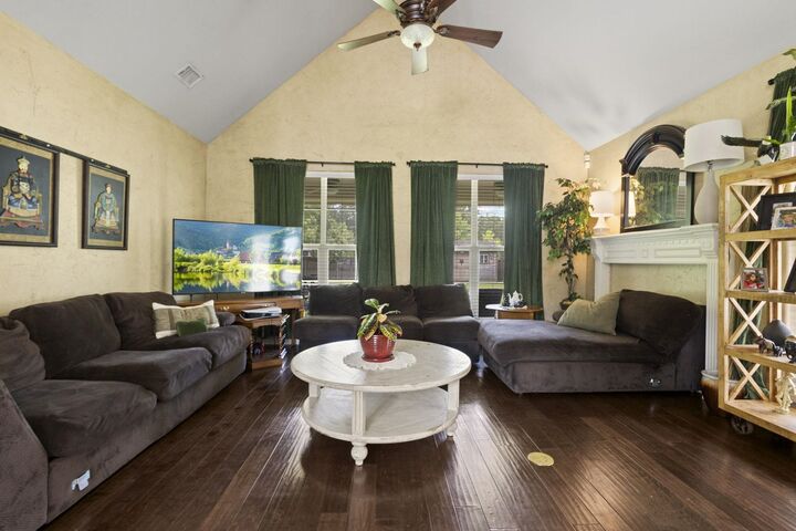 Property Photo: 175 W Chance Cutoff TX 77657