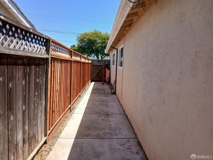 Property Photo: 6831 Cabernet Avenue CA 94560