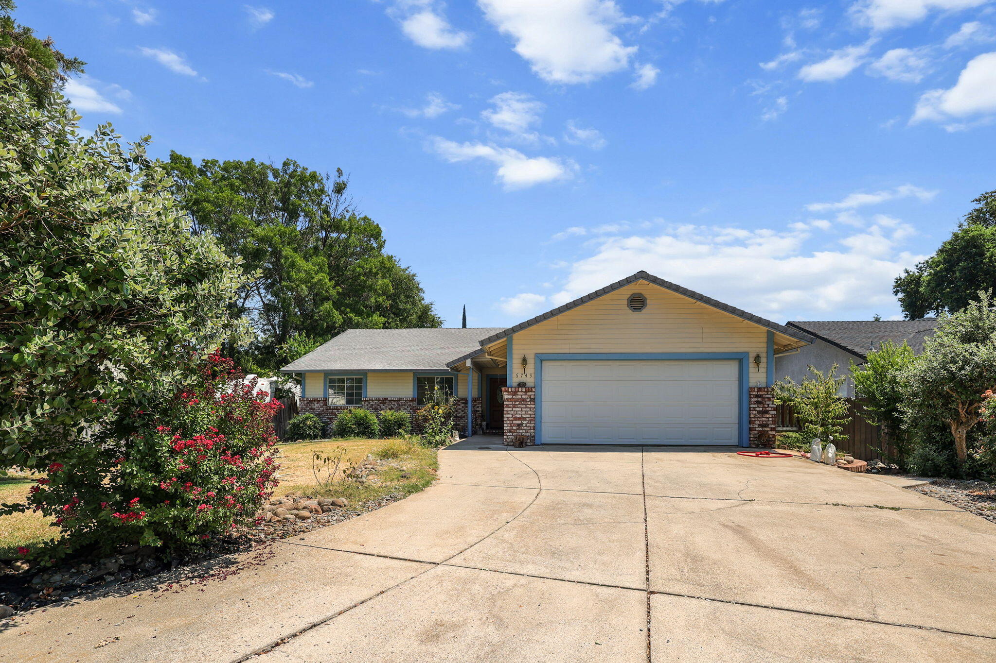 Property Photo: 6749 Mullen Parkway CA 96001