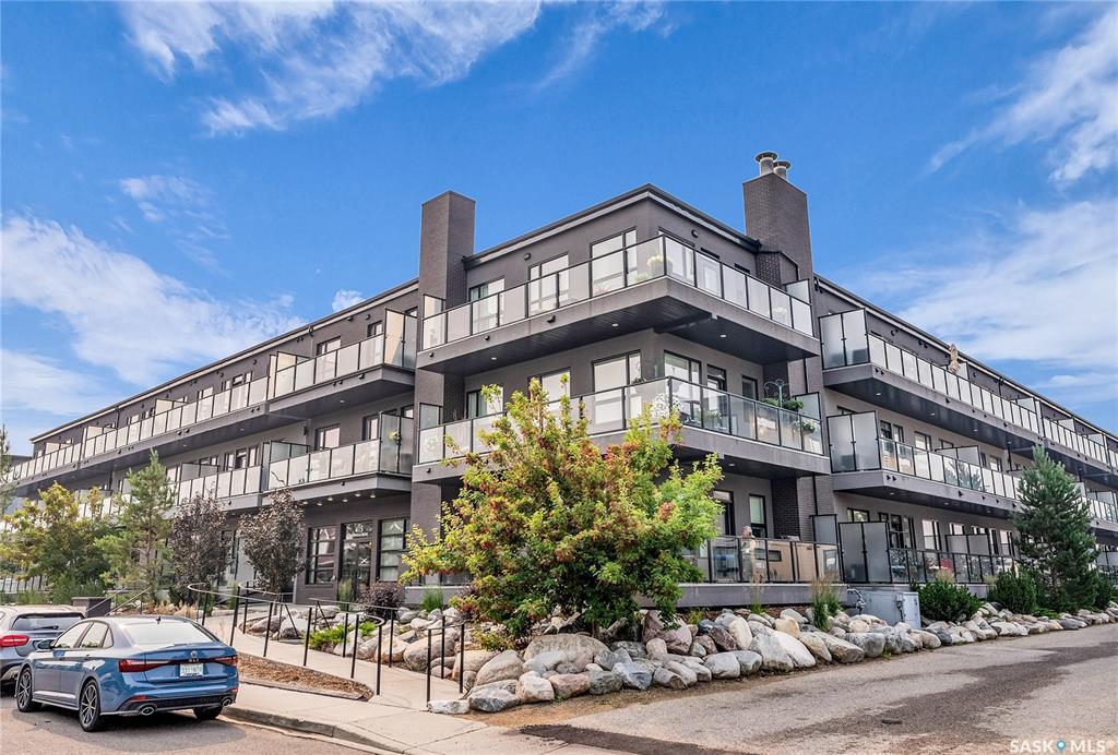 Property Photo: 415 Maningas Bend 212 SK S7W 0T6