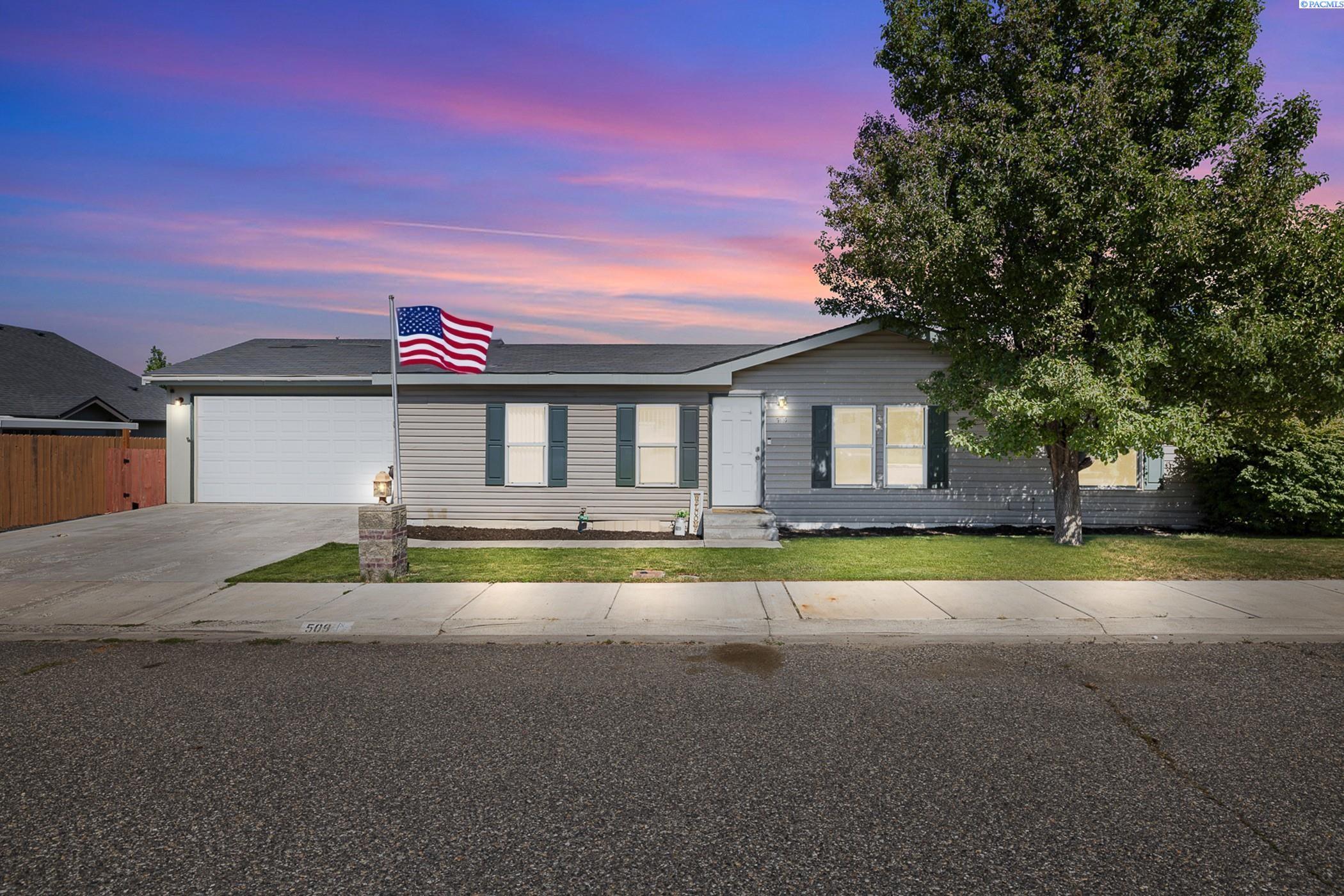 Property Photo: 509 S Yolo St WA 99336