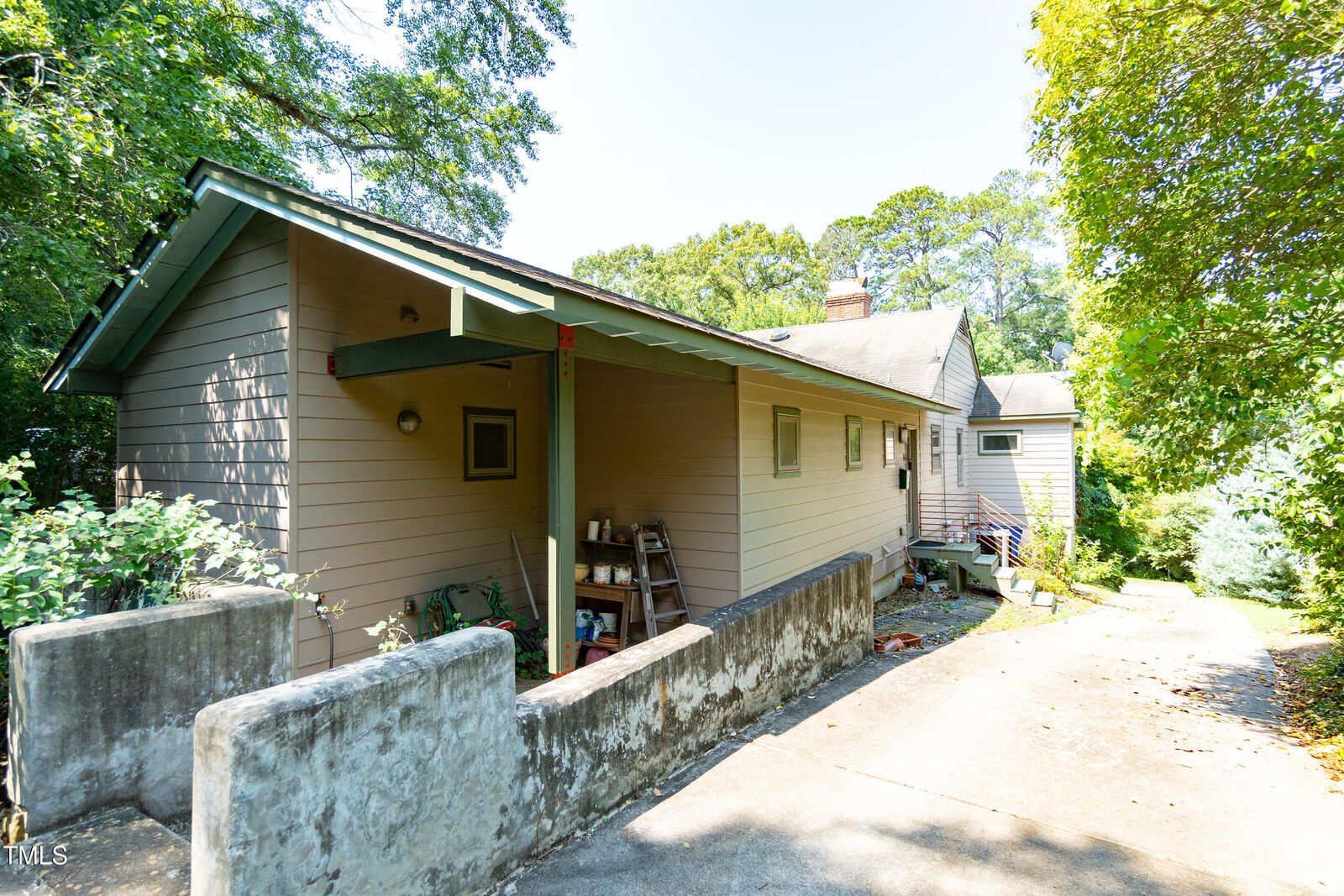 Property Photo:  1228 Marshall Street  NC 27604 