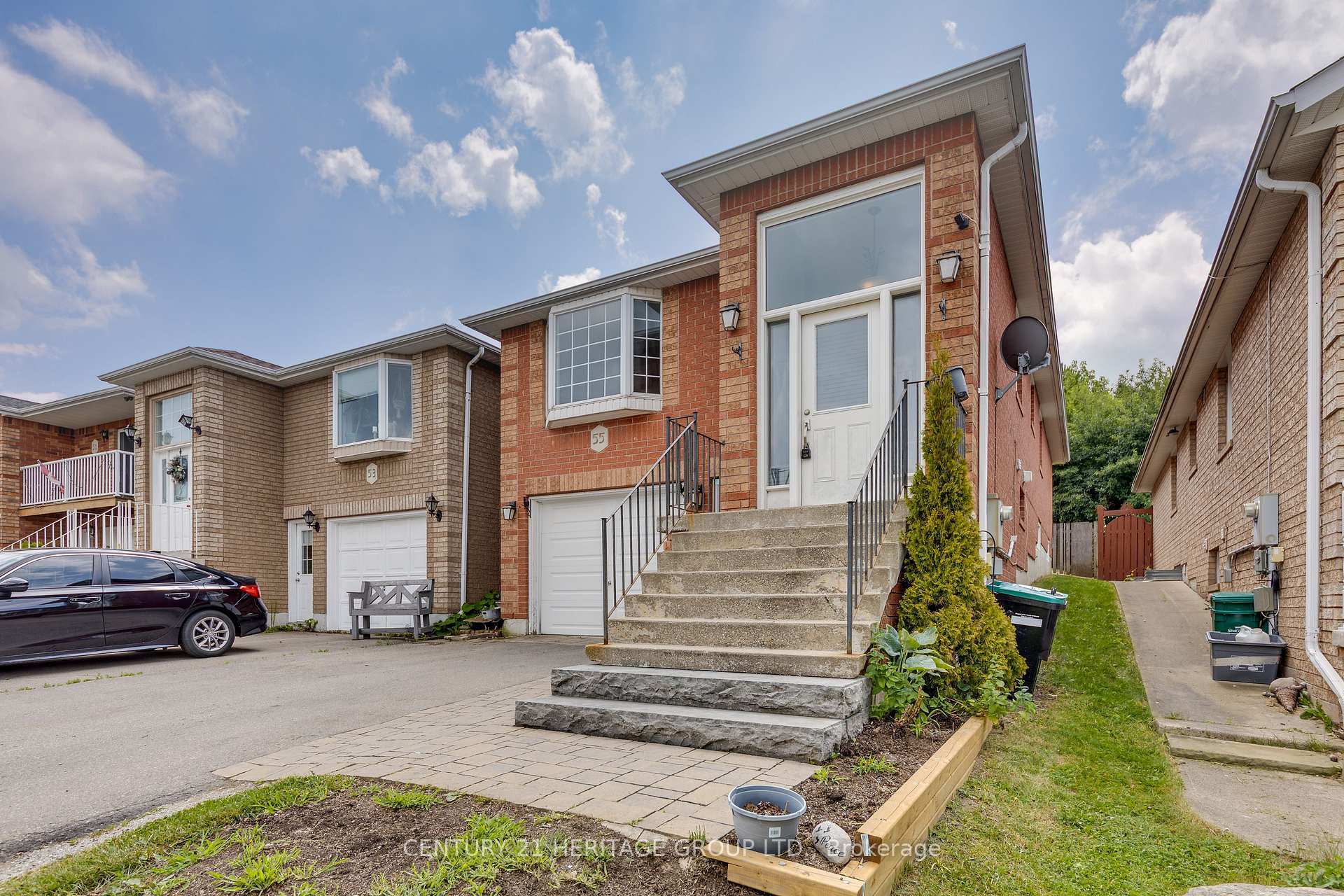 Property Photo: 55 Breeze Drive ON L3Z 3A6