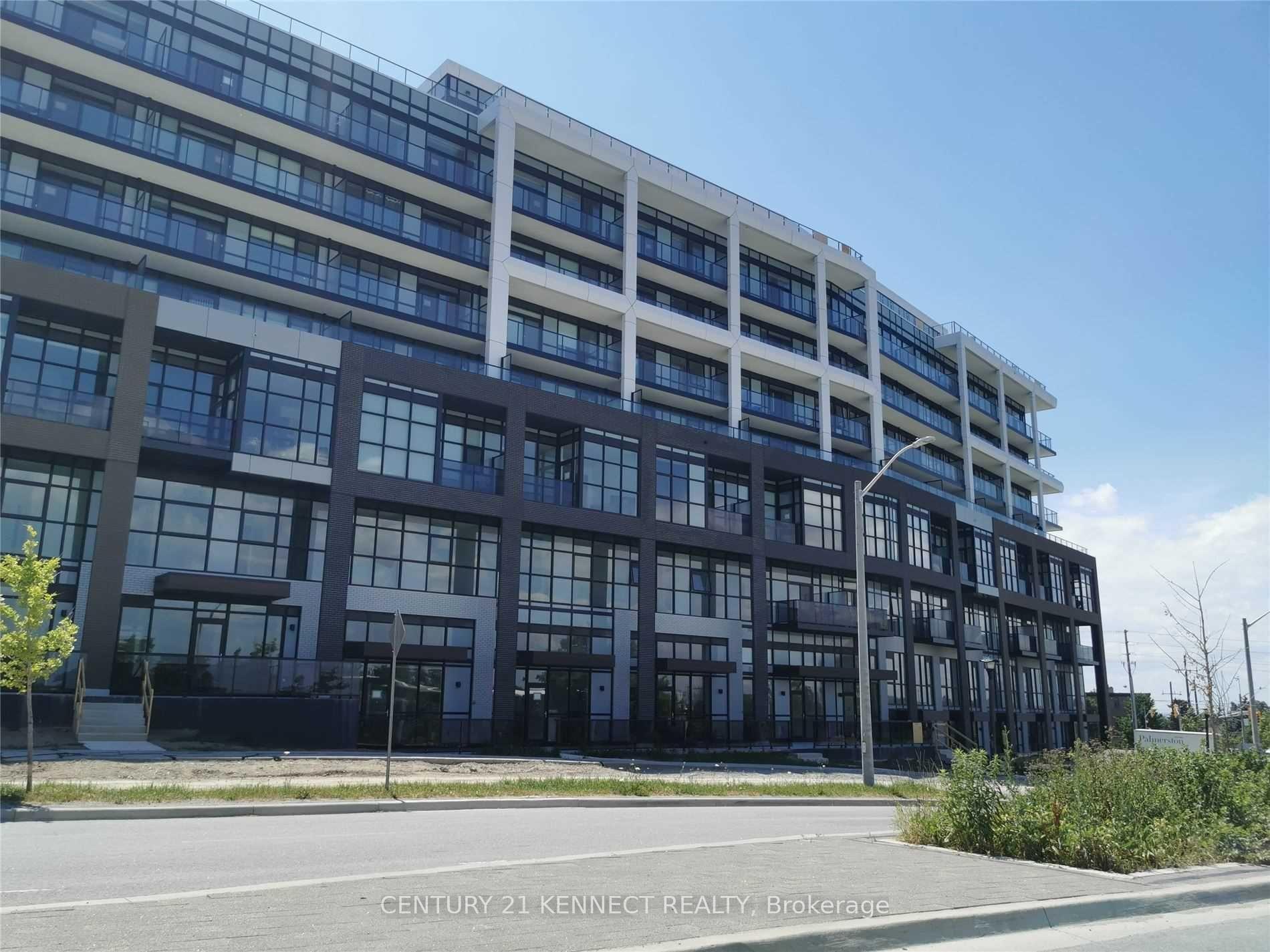 Property Photo: 60 George Butchart Drive Th 3 ON M3K 0E1