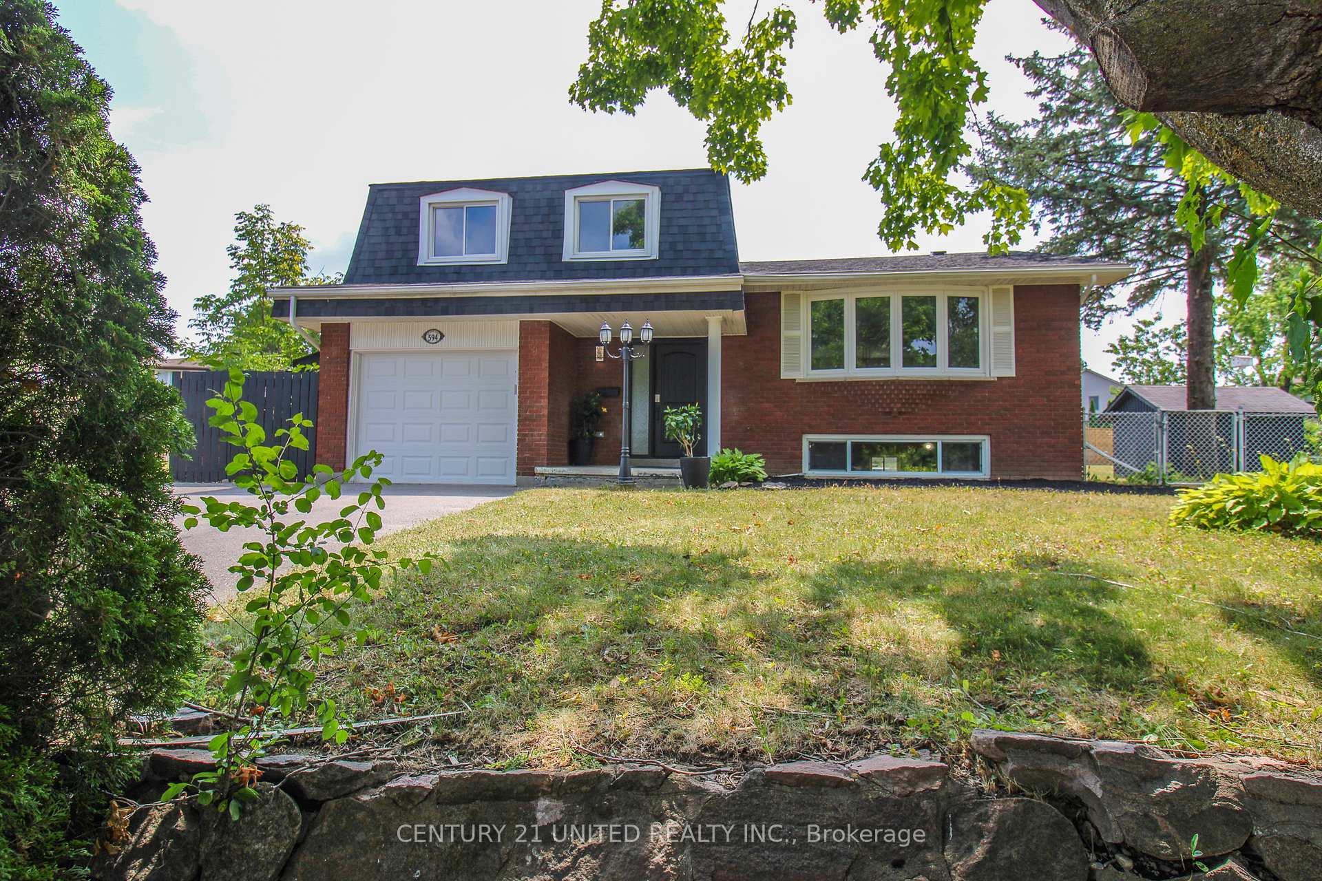 594 Saugeen Crescent  Peterborough South ON K9J 1K1 photo
