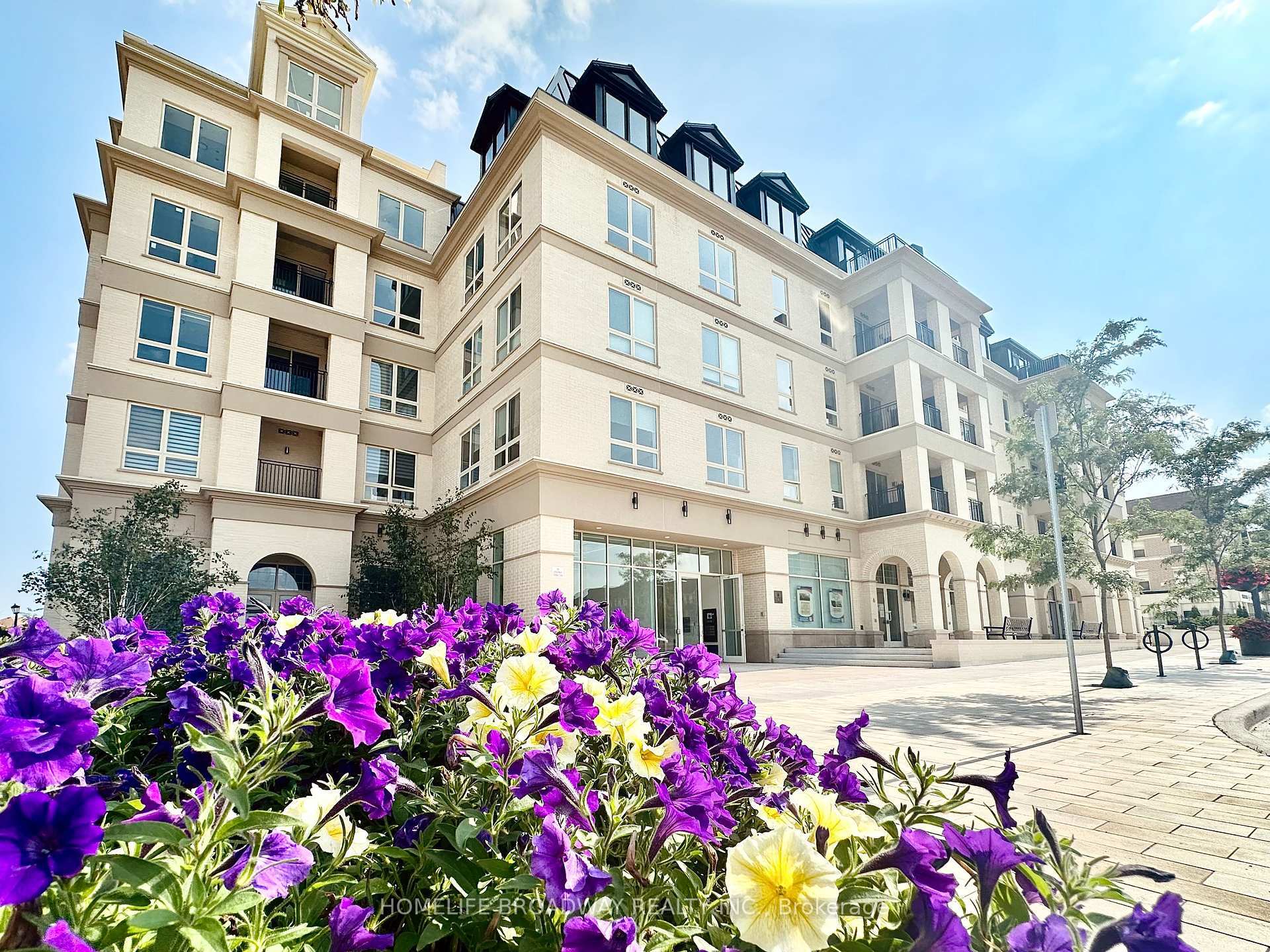 Property Photo: 101 Cathedral High Street 204 ON L6C 3L8