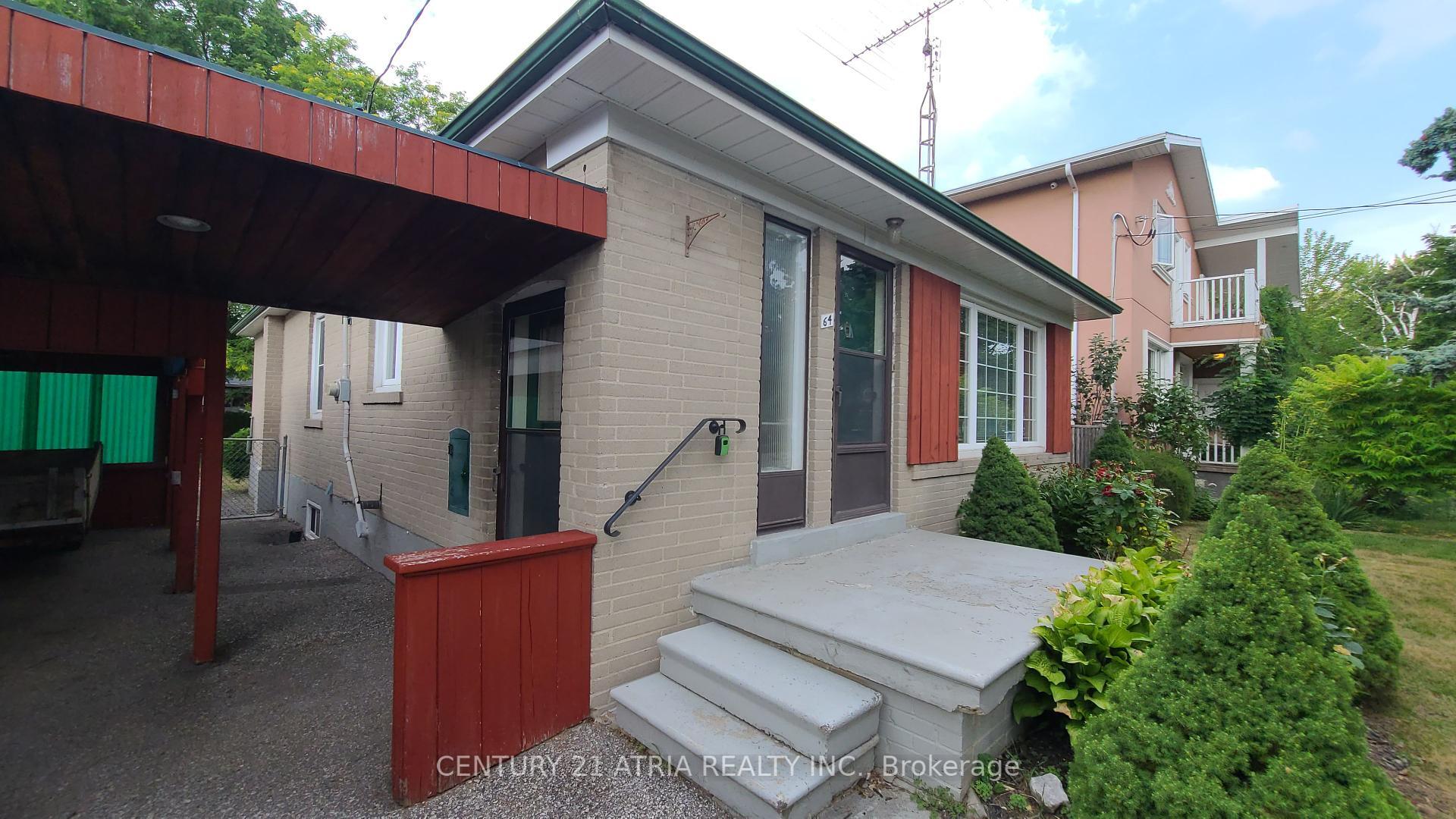 Property Photo: 64 Rockport Crescent ON L4C 2L6