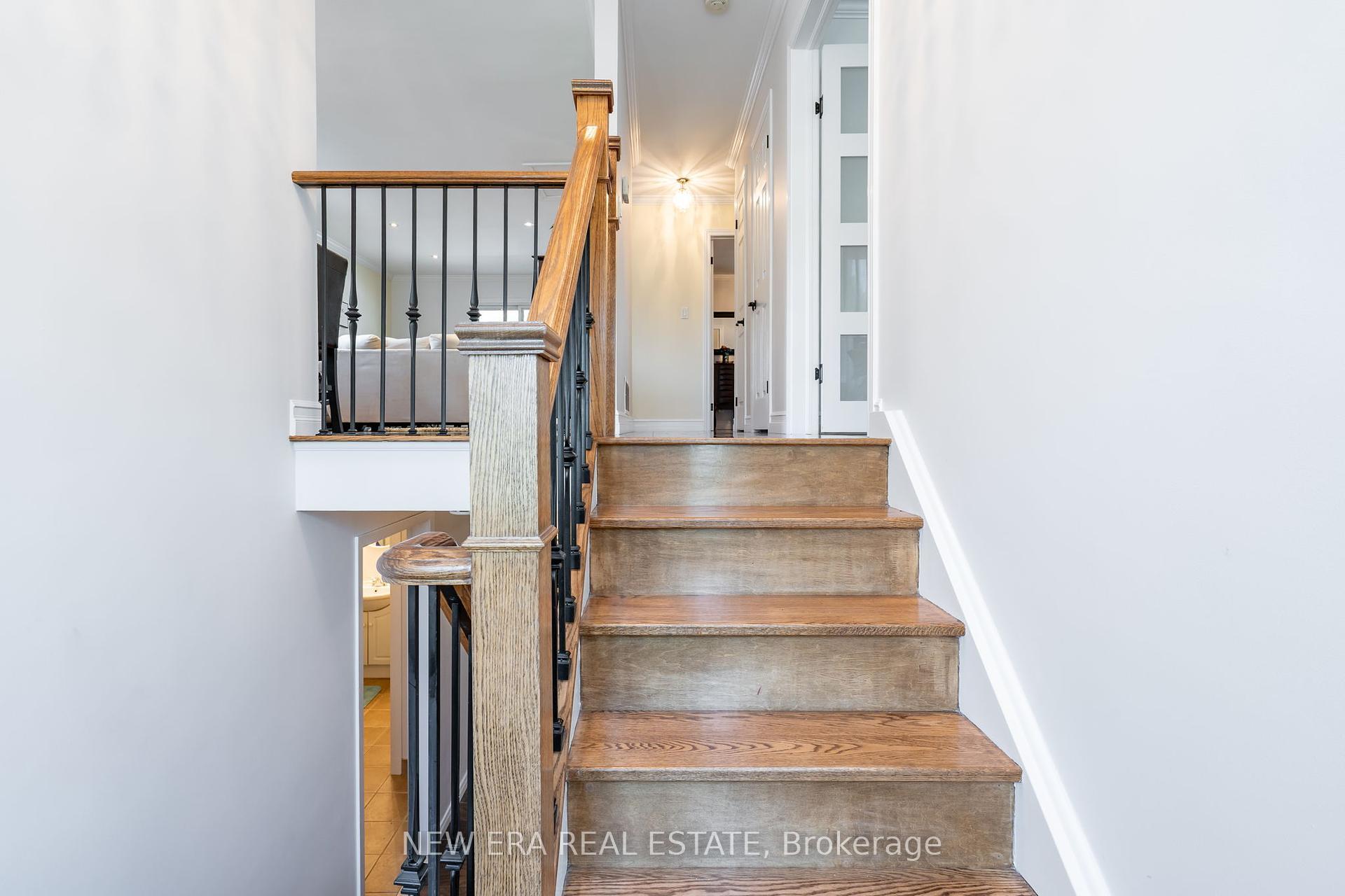 Property Photo:  258 Nipigon Street  ON L1J 4N7 