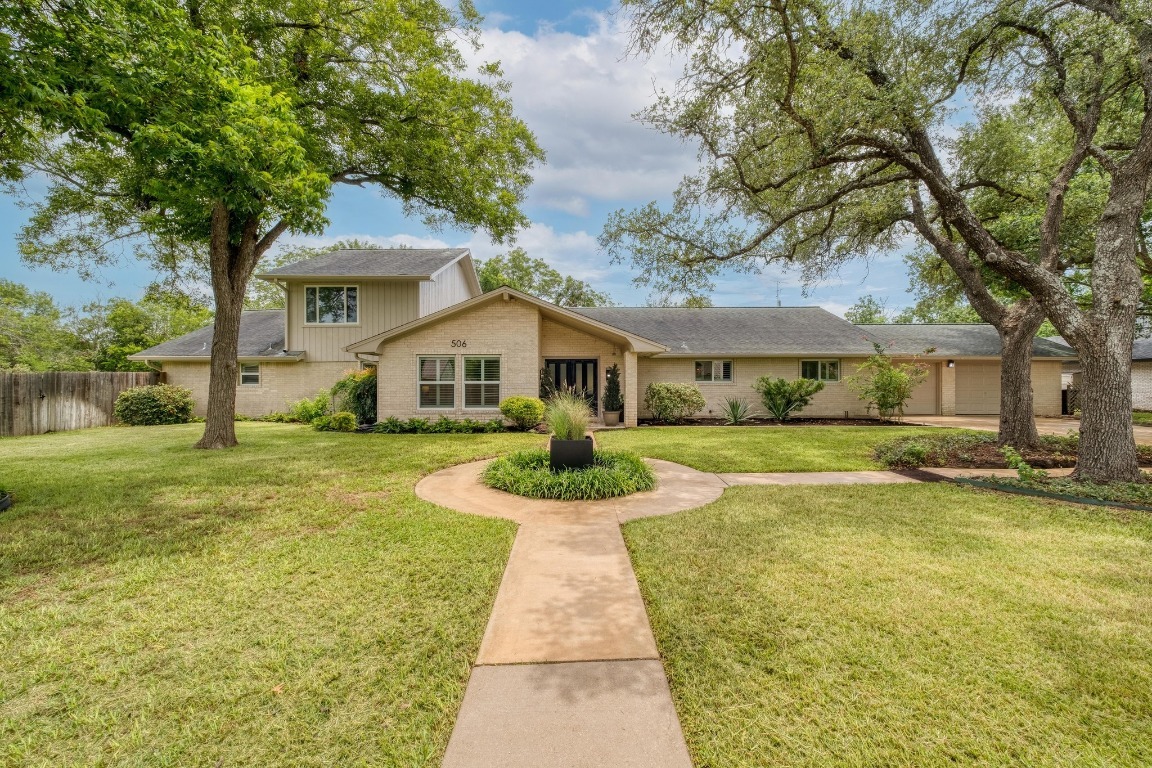 506 Nixon Street  Lockhart TX 78644 photo
