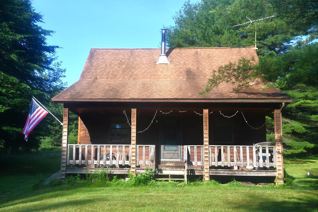 2141 Roundtown Drive  Leeper PA 16233 photo