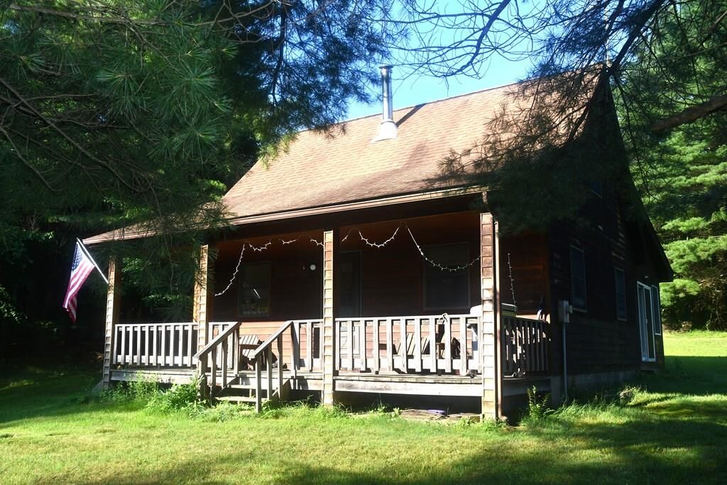 Property Photo:  2141 Roundtown Drive  PA 16233 