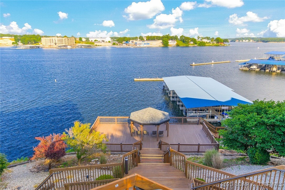 Property Photo: 4897 Bridgepointe Drive 443 MO 65065