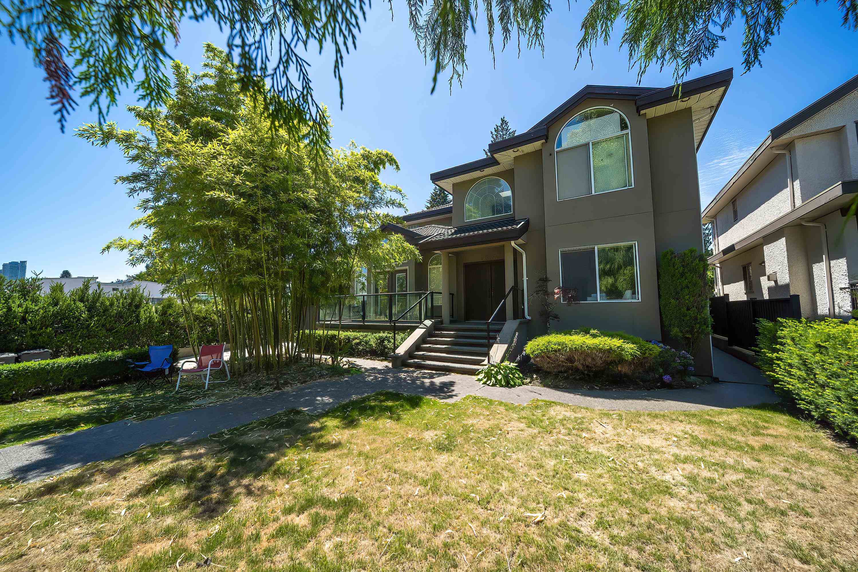 Photo de la propriété: 6337 Leibly Avenue BC V5E 3C9