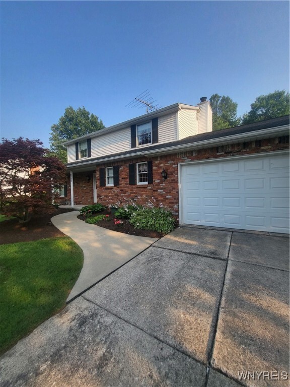 Property Photo: 8185 Clarherst Drive NY 14051