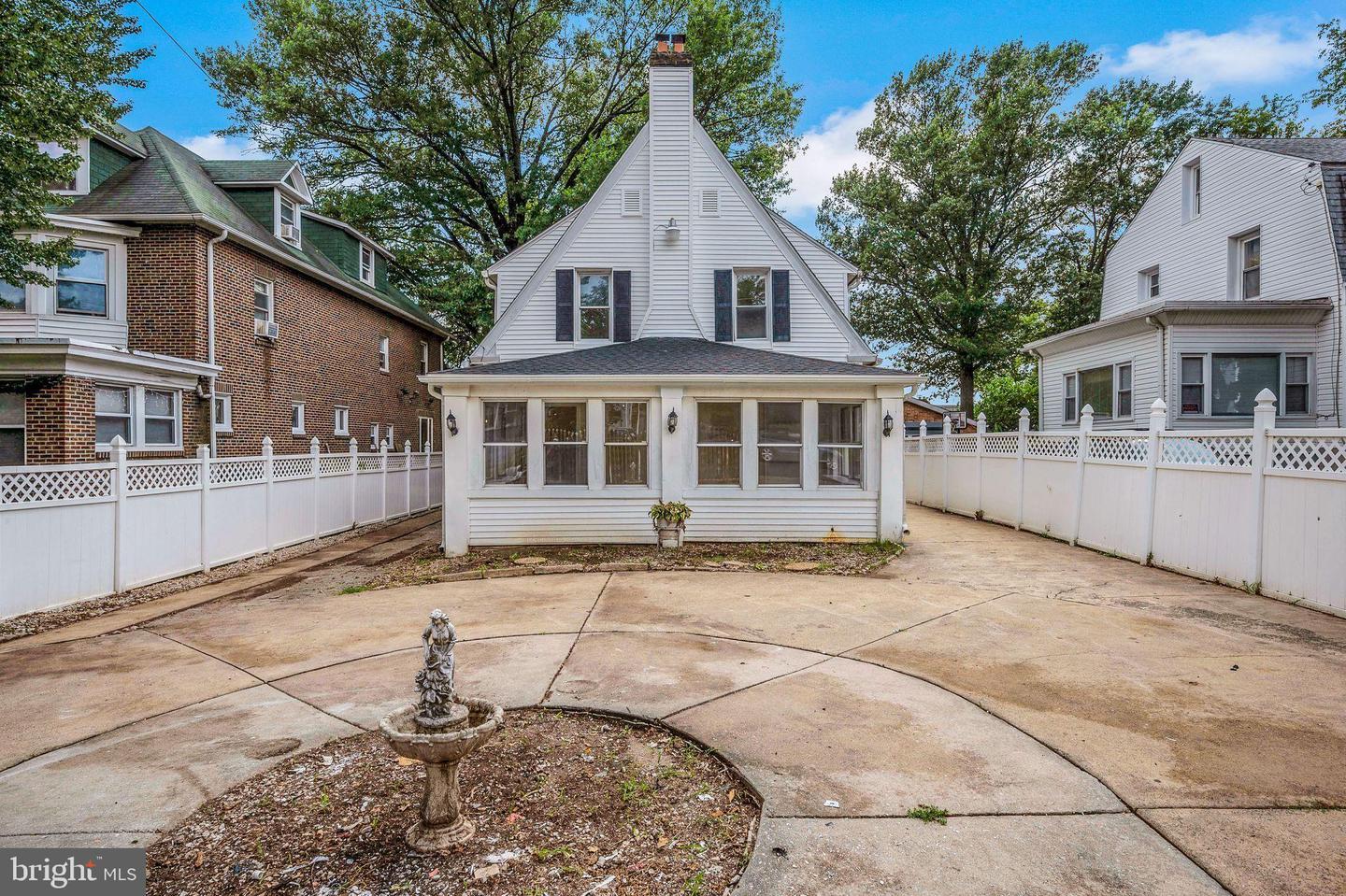 Property Photo: 1212 Arrott Street PA 19124