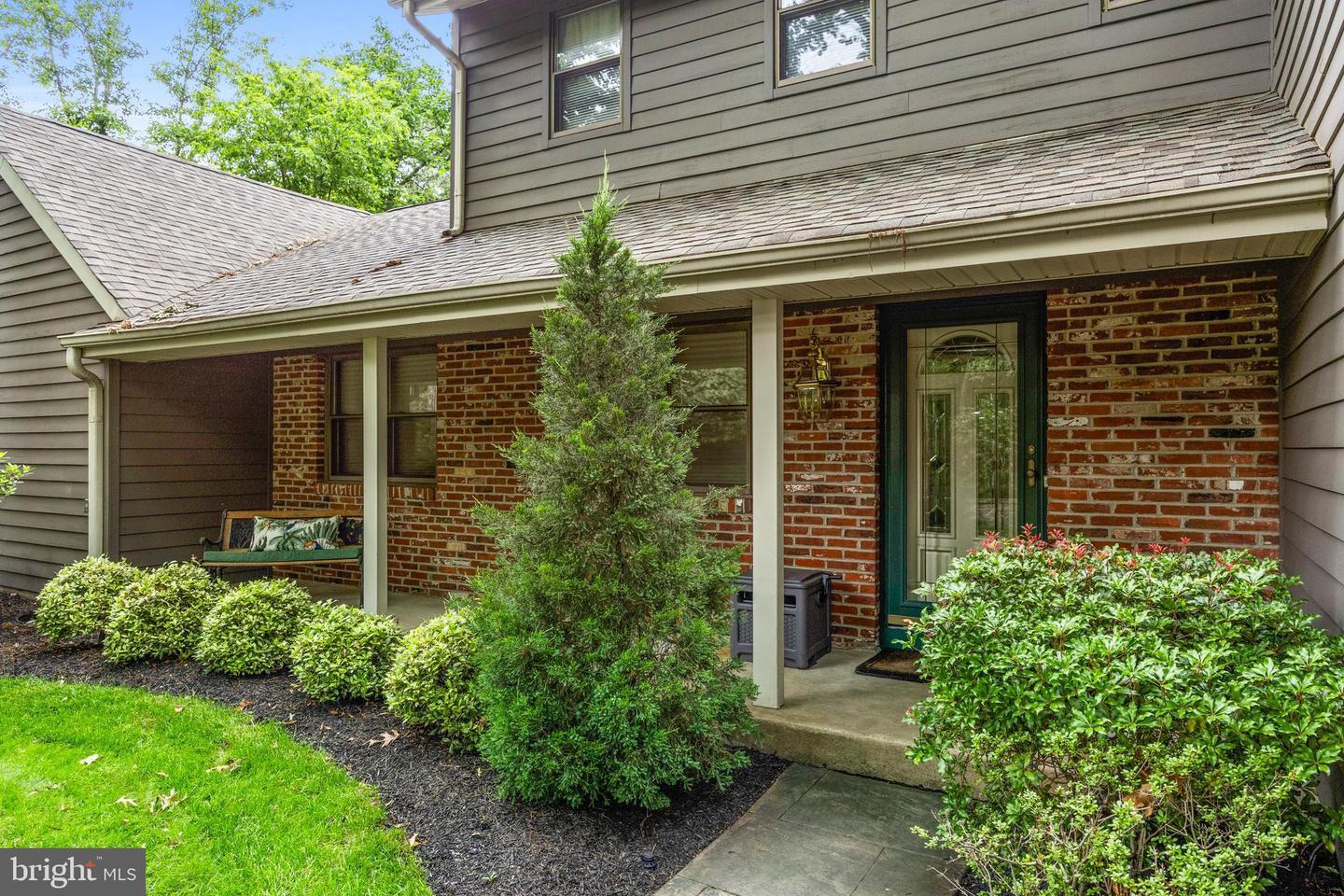 Property Photo:  26 Country Club Lane  NJ 08053 
