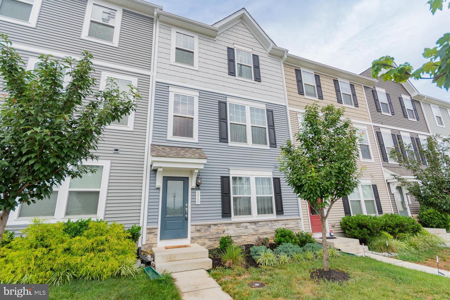 219 Presidents Pointe Avenue  Ranson WV 25438 photo