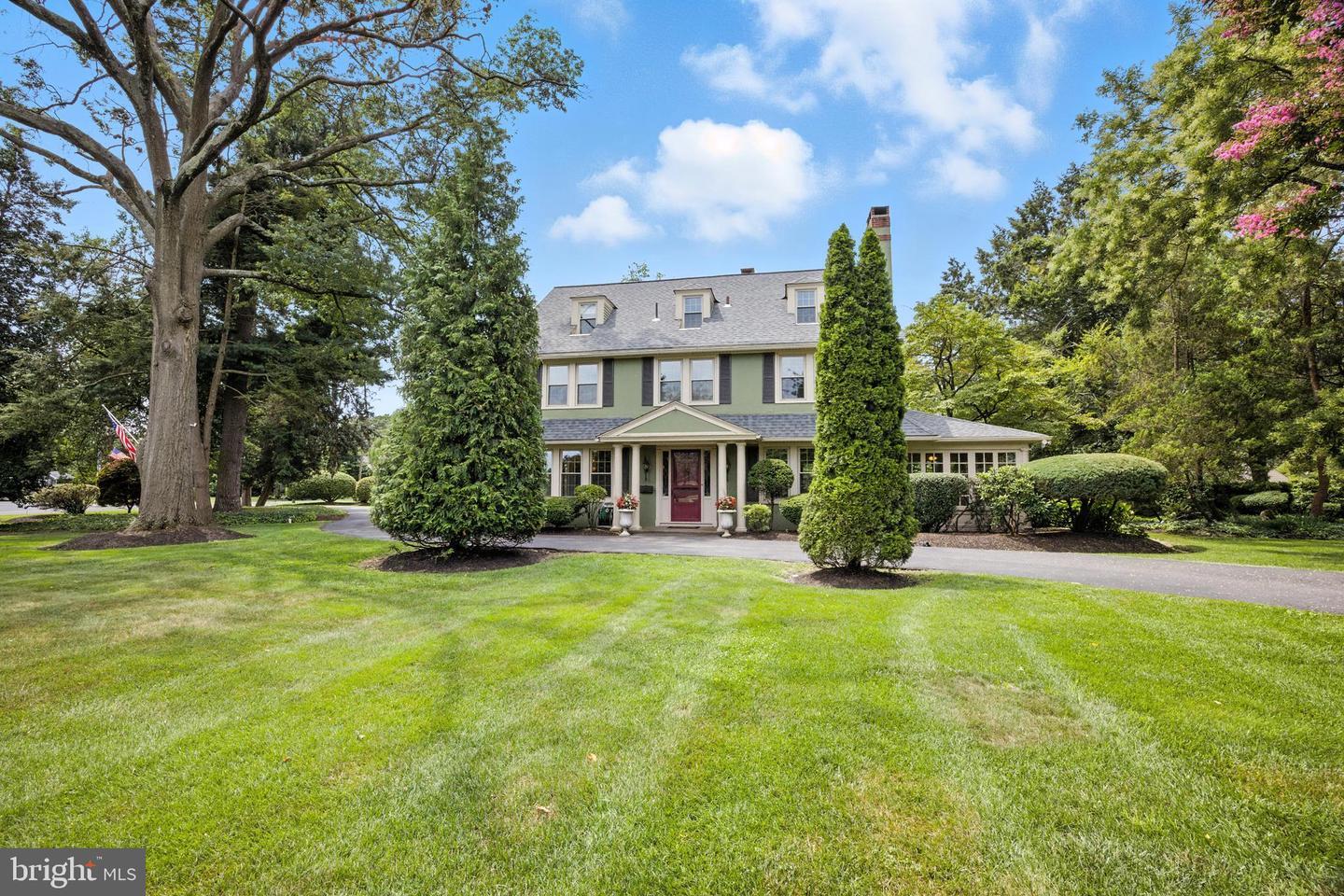 Property Photo:  1105 Golf Road  NJ 08077 