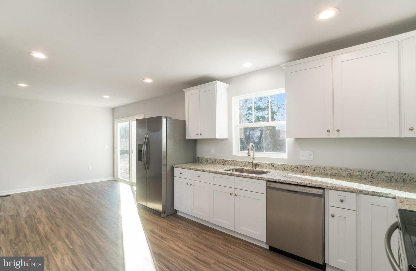 Property Photo:  101 Hotchkiss Street  VA 22408 