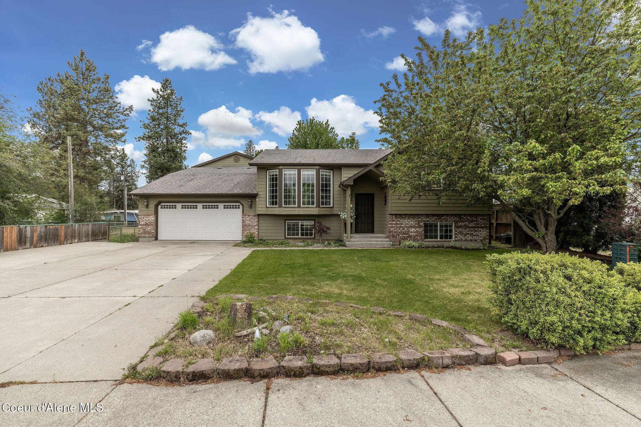 405 W 22nd Ave  Post Falls ID 83854 photo