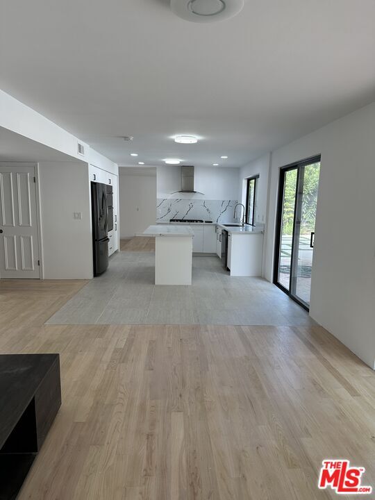 Property Photo:  9781 Blantyre Dr  CA 90210 