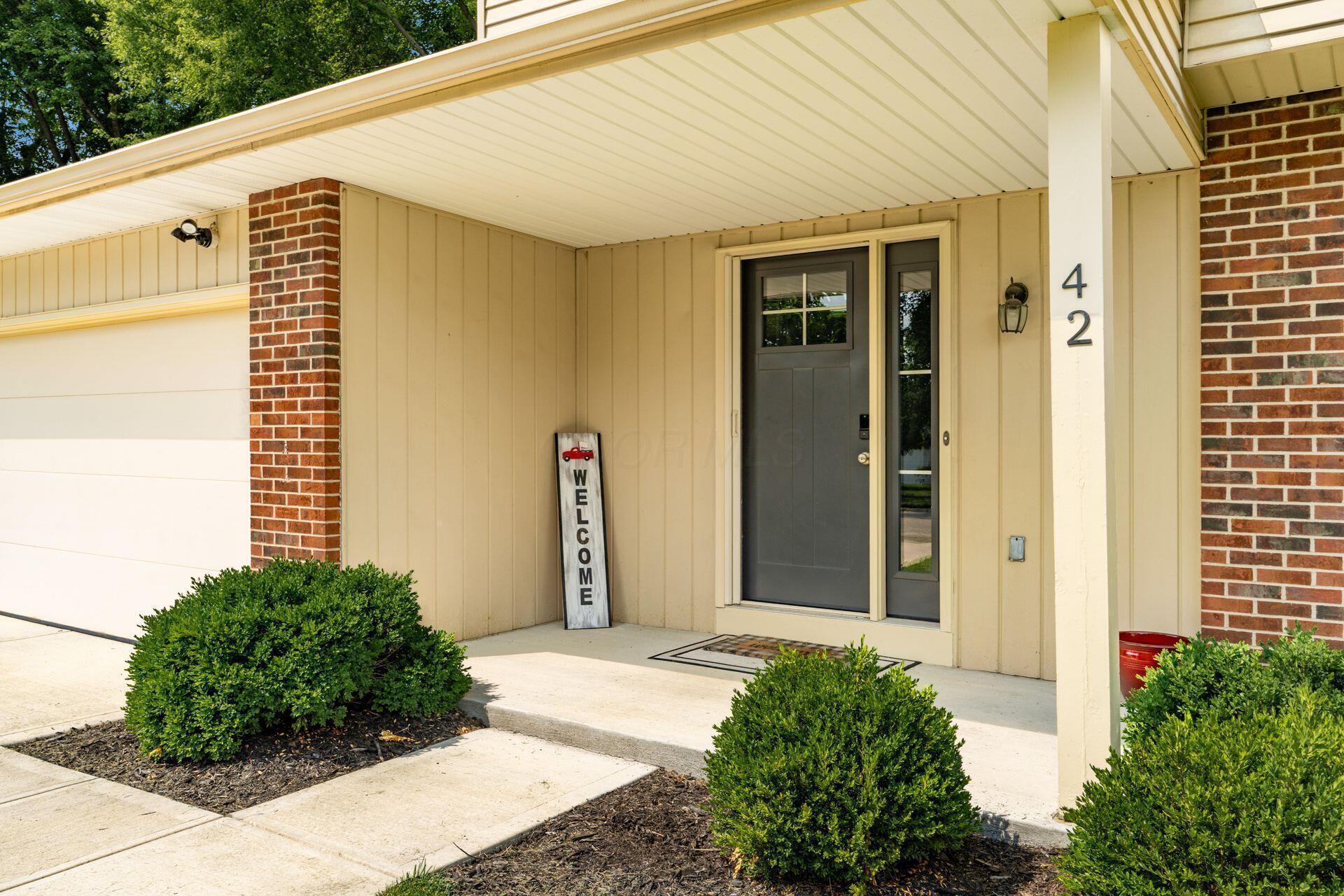 Property Photo: 42 John Anne Circle OH 43110
