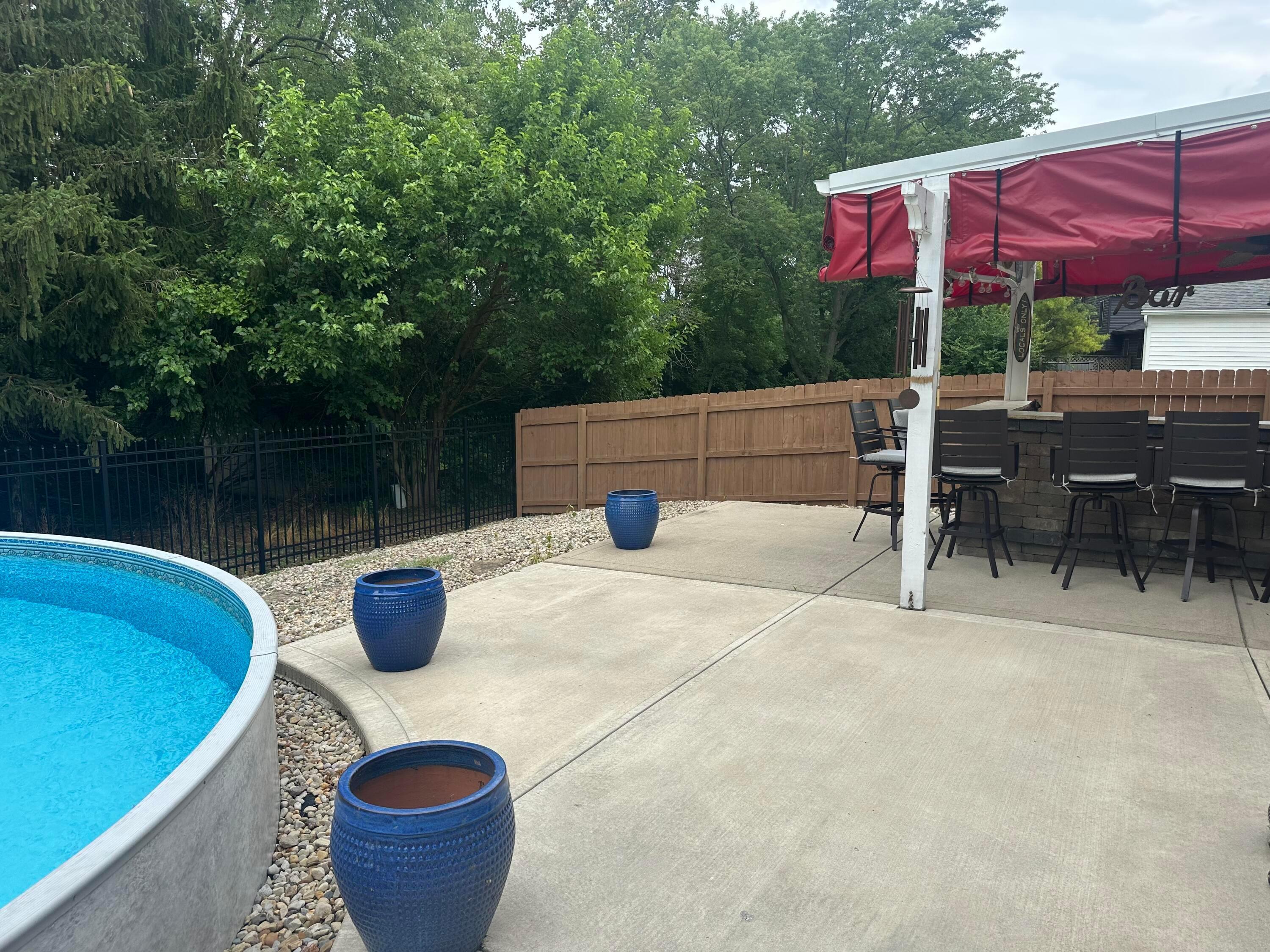 Property Photo: 2372 Clover Blossom Court OH 43123