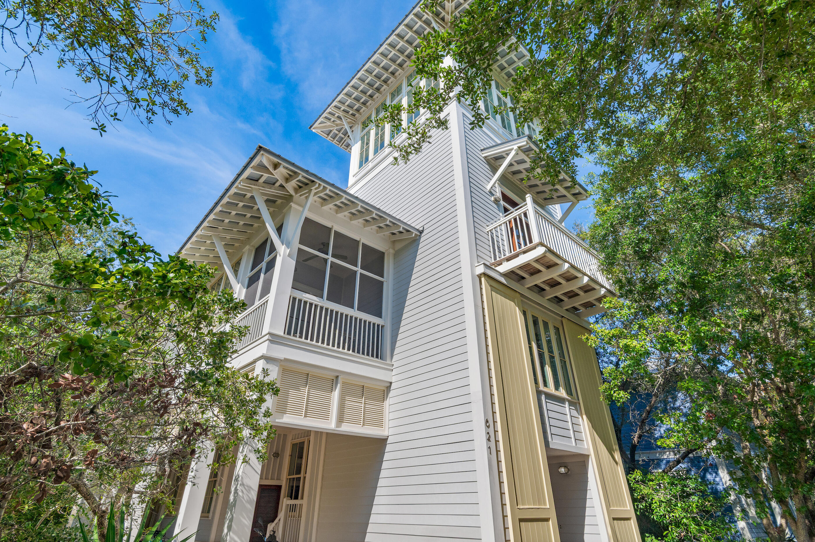 Property Photo:  621 Western Lake Drive  FL 32459 