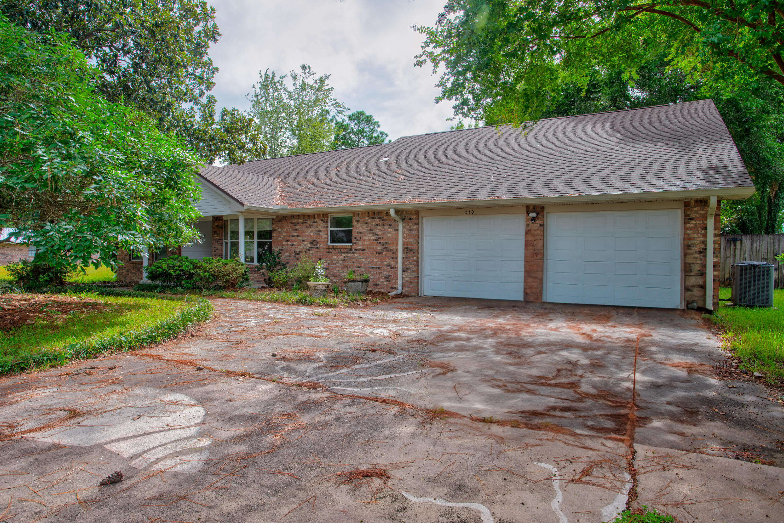 Property Photo: 510 Vermont Avenue FL 32547