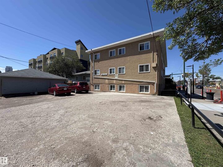Property Photo:  10625 107 Avenue NW 6  AB T5H 0W5 
