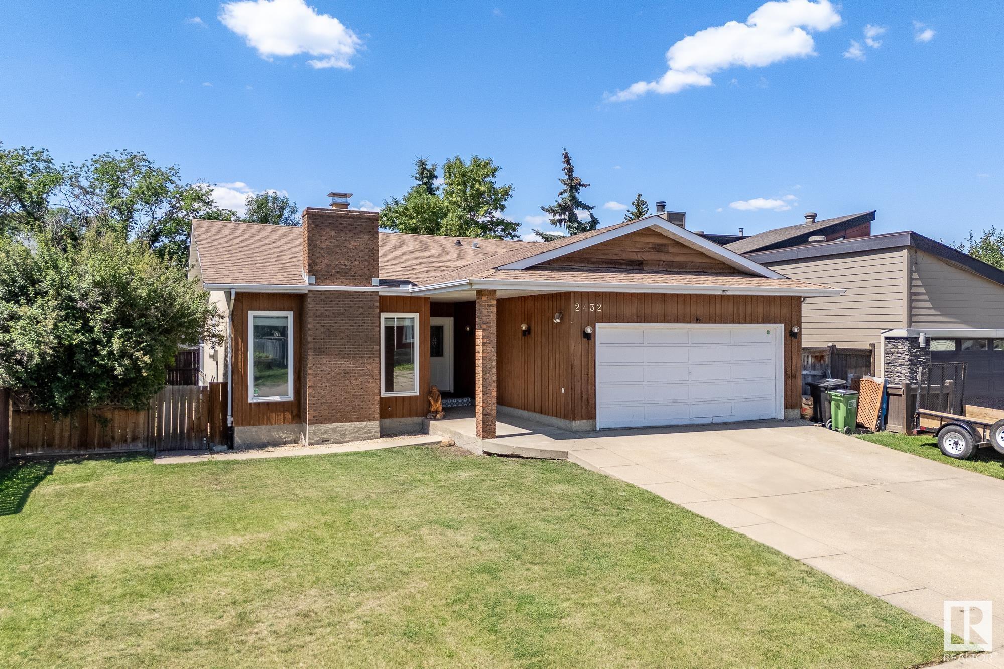 2432 106 Street NW  Edmonton AB T6J 4K5 photo