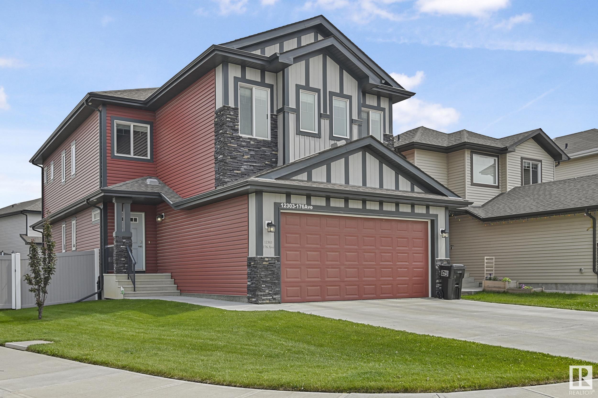 12303 176 Avenue NW  Edmonton AB T5X 0L2 photo