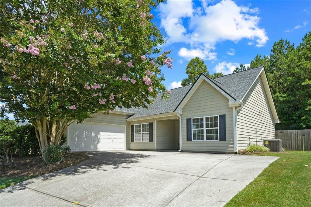 Property Photo: 6345 Aarons Way GA 30542