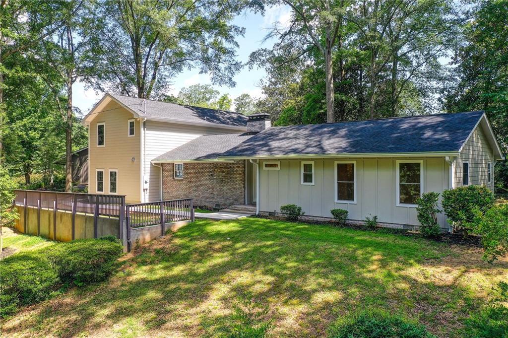 Property Photo: 6405 Cherry Tree Lane GA 30328