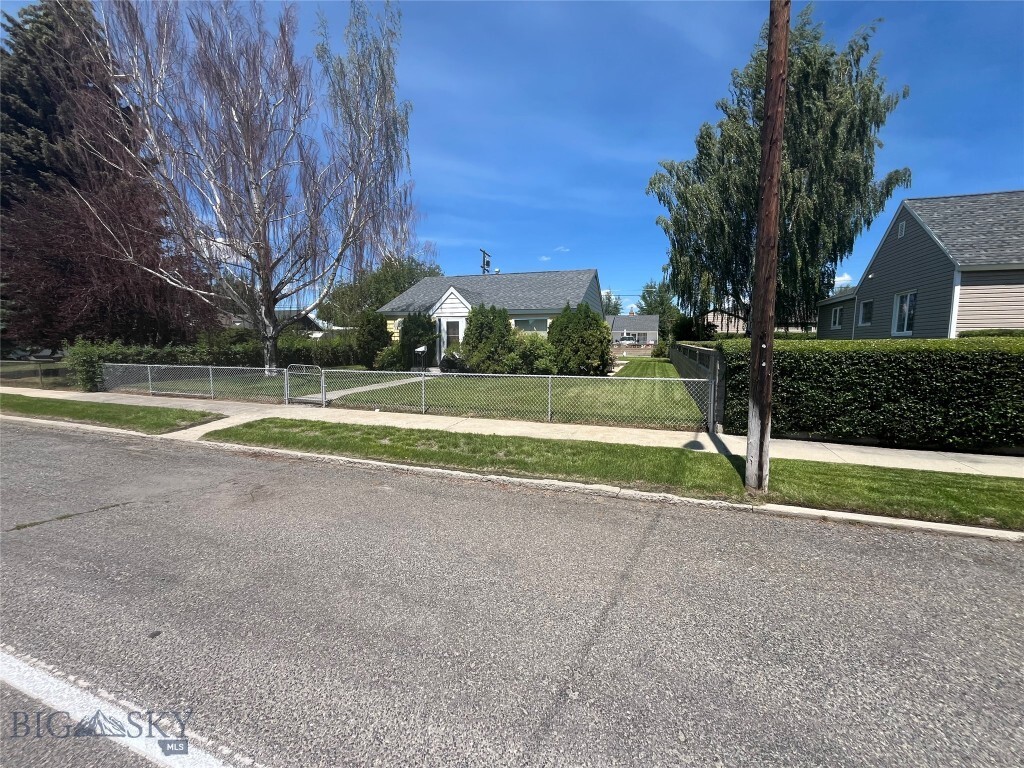 Property Photo:  3011 Floral Blvd  MT 59701 