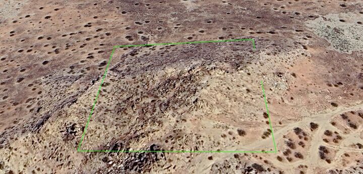 Property Photo:  Vic Ave M14 &Amp 125th St E  CA 93591 