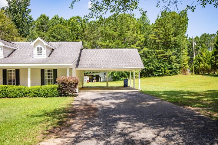 Property Photo:  49 Lee Road 0537  AL 36874 