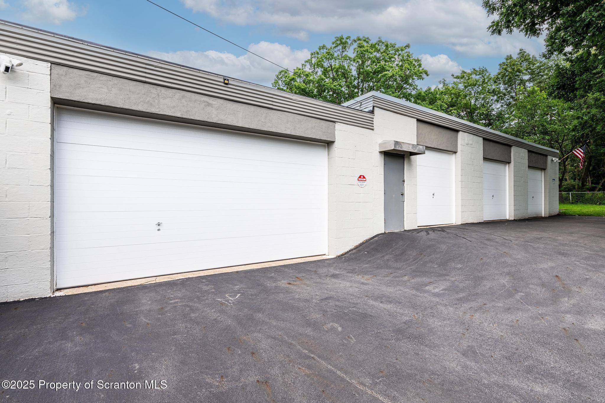 Property Photo:  704 Connell Street  PA 18505 