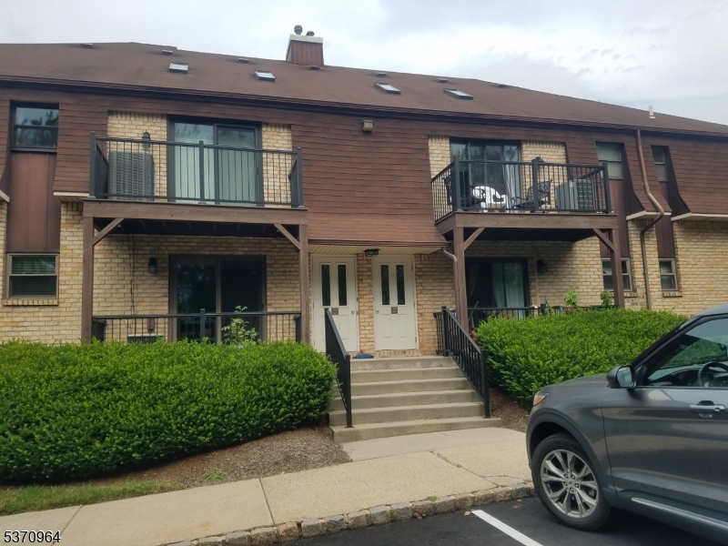 Property Photo: 806 Yorkshire Dr NJ 08822
