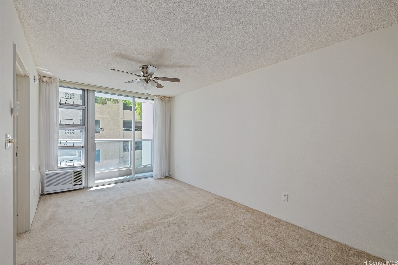Property Photo: 1448 Young Street 304 HI 96814