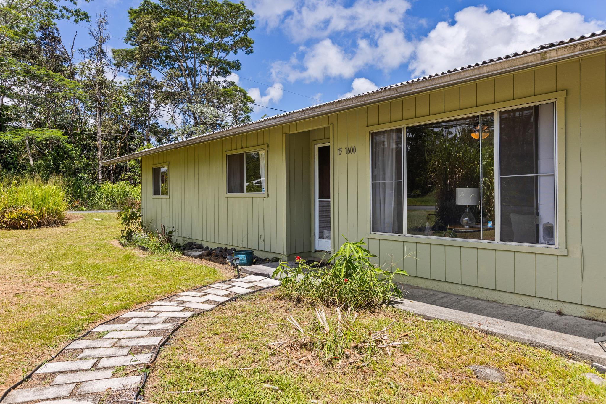 Property Photo: 15-1600 Kaloli Dr HI 96749