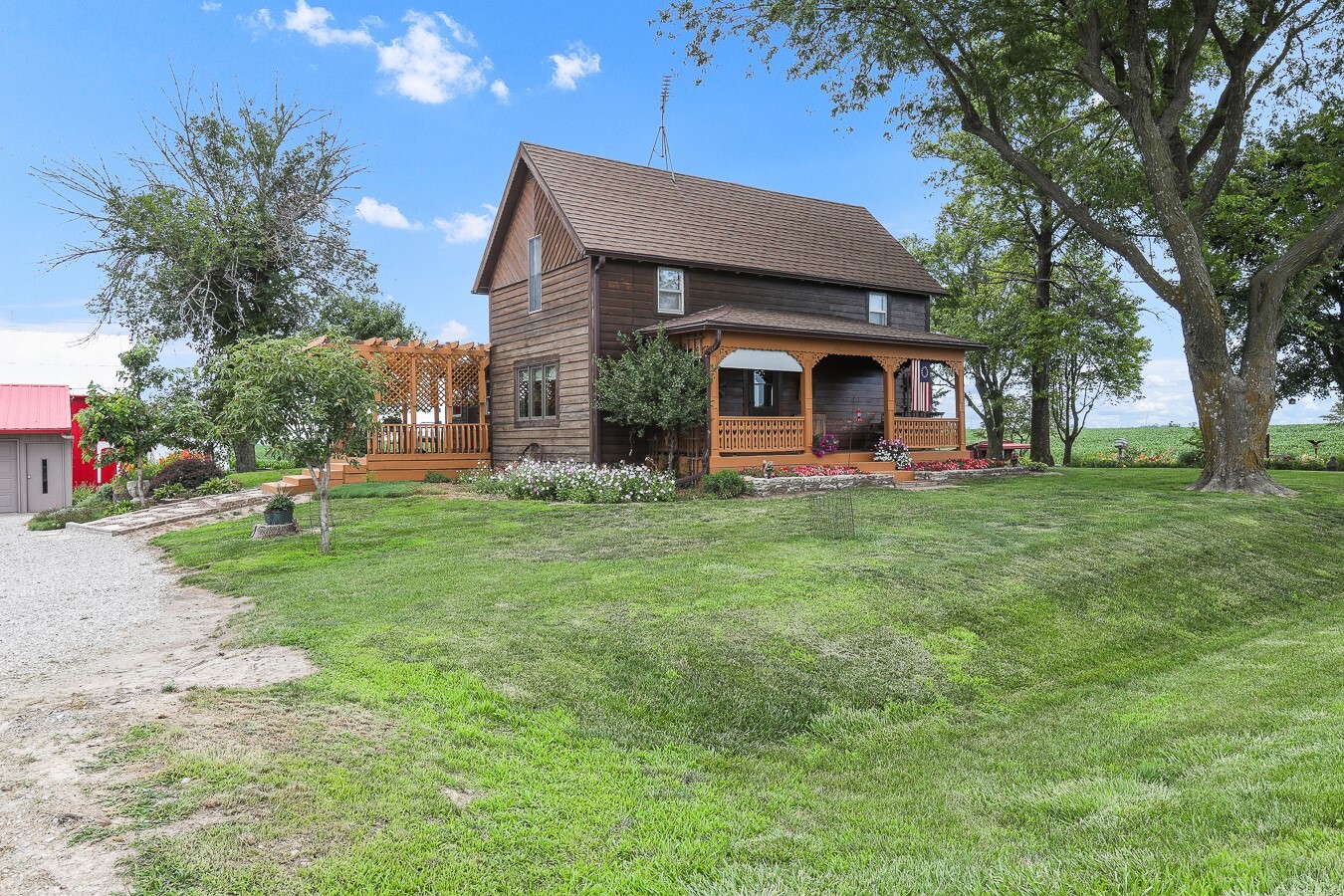 Property Photo: 21189 163rd Avenue IA 52591