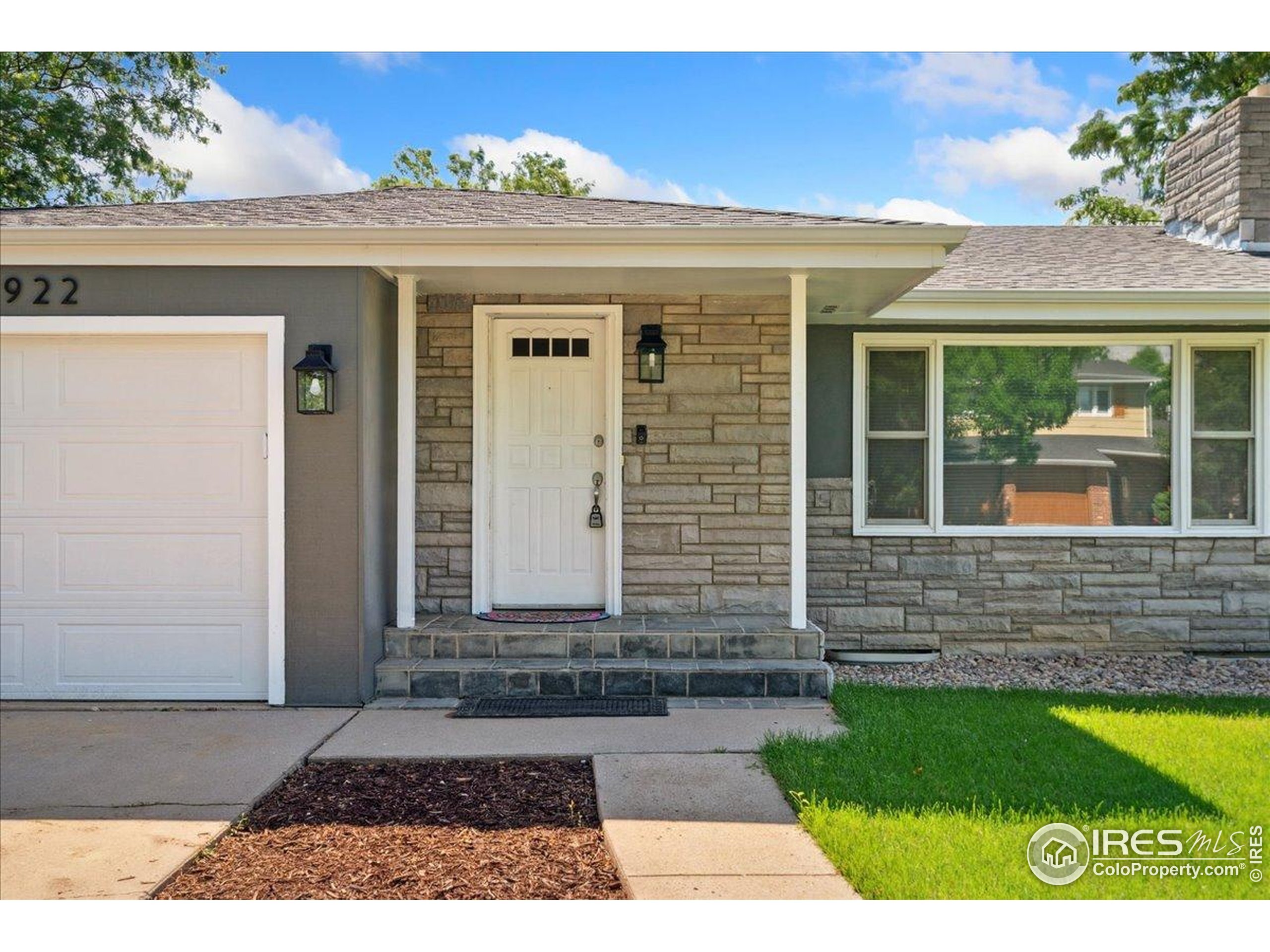 Property Photo:  2922 Alamosa Ct  CO 80538 
