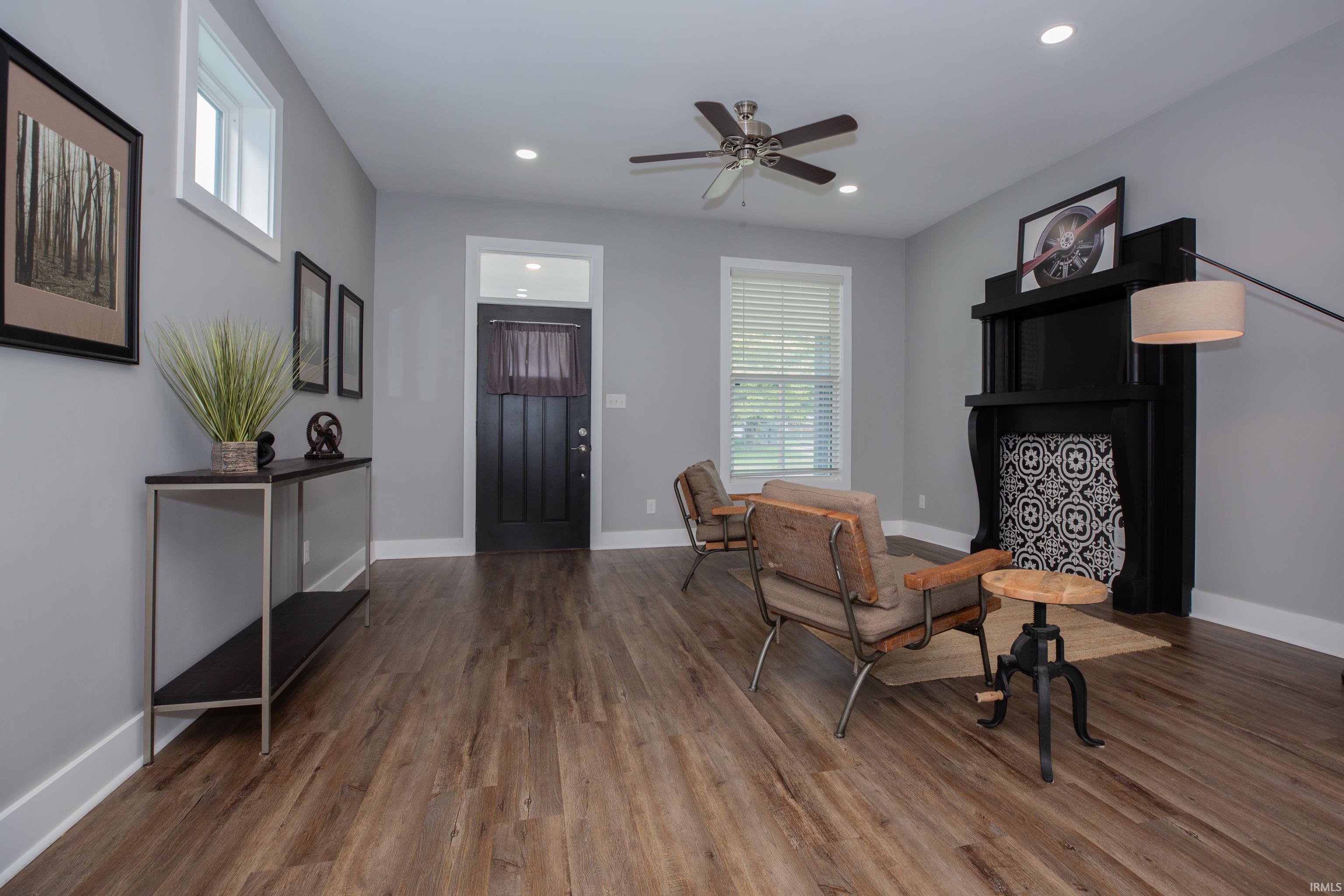 Property Photo:  725 N Lemcke Avenue  IN 47712 