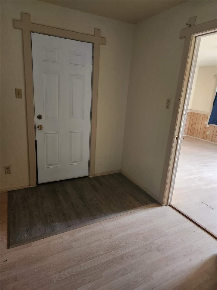 Property Photo: 304 S 2nd St OK 73527
