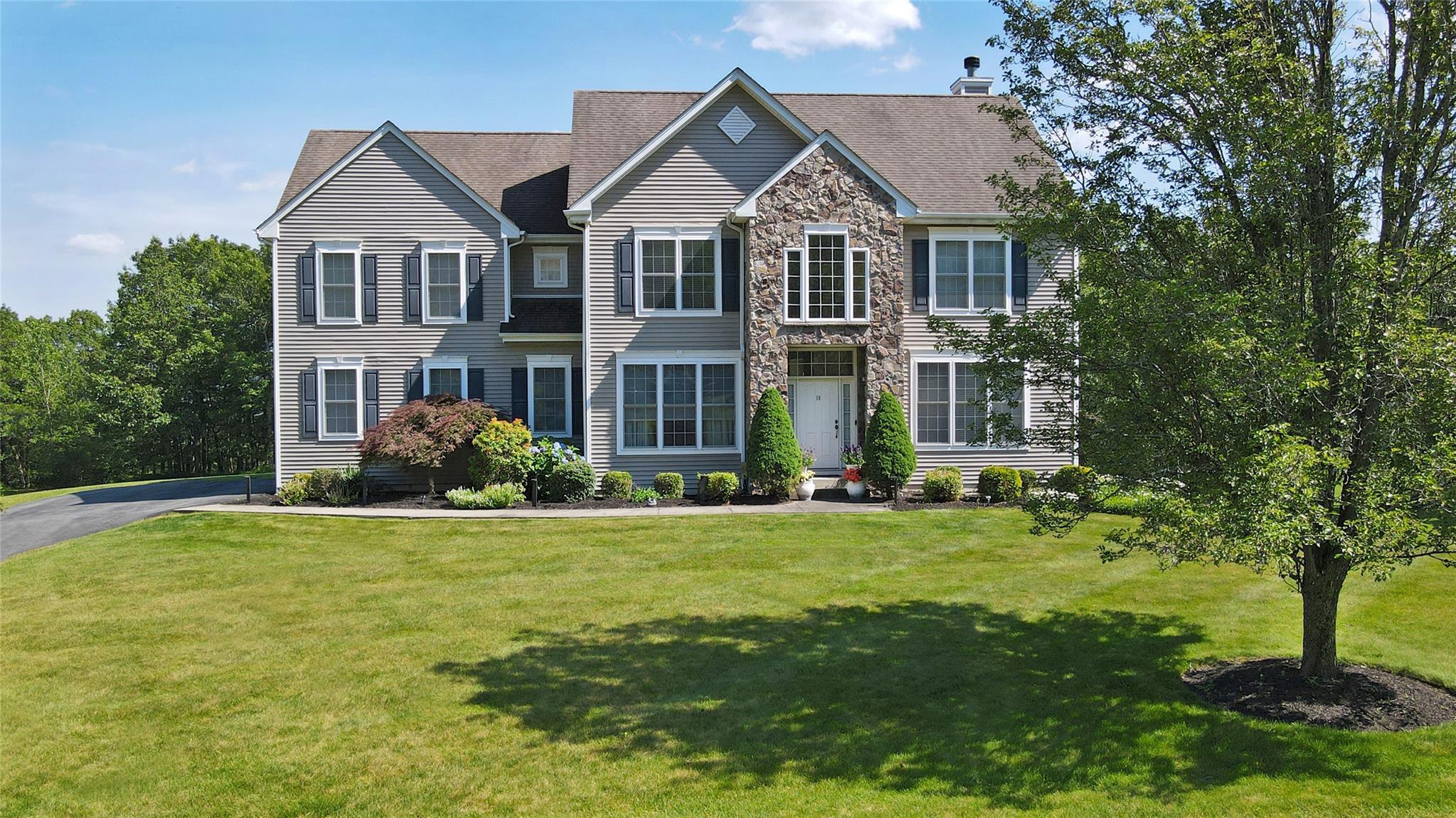 10 Heather Ridge  Woodbury NY 10930 photo