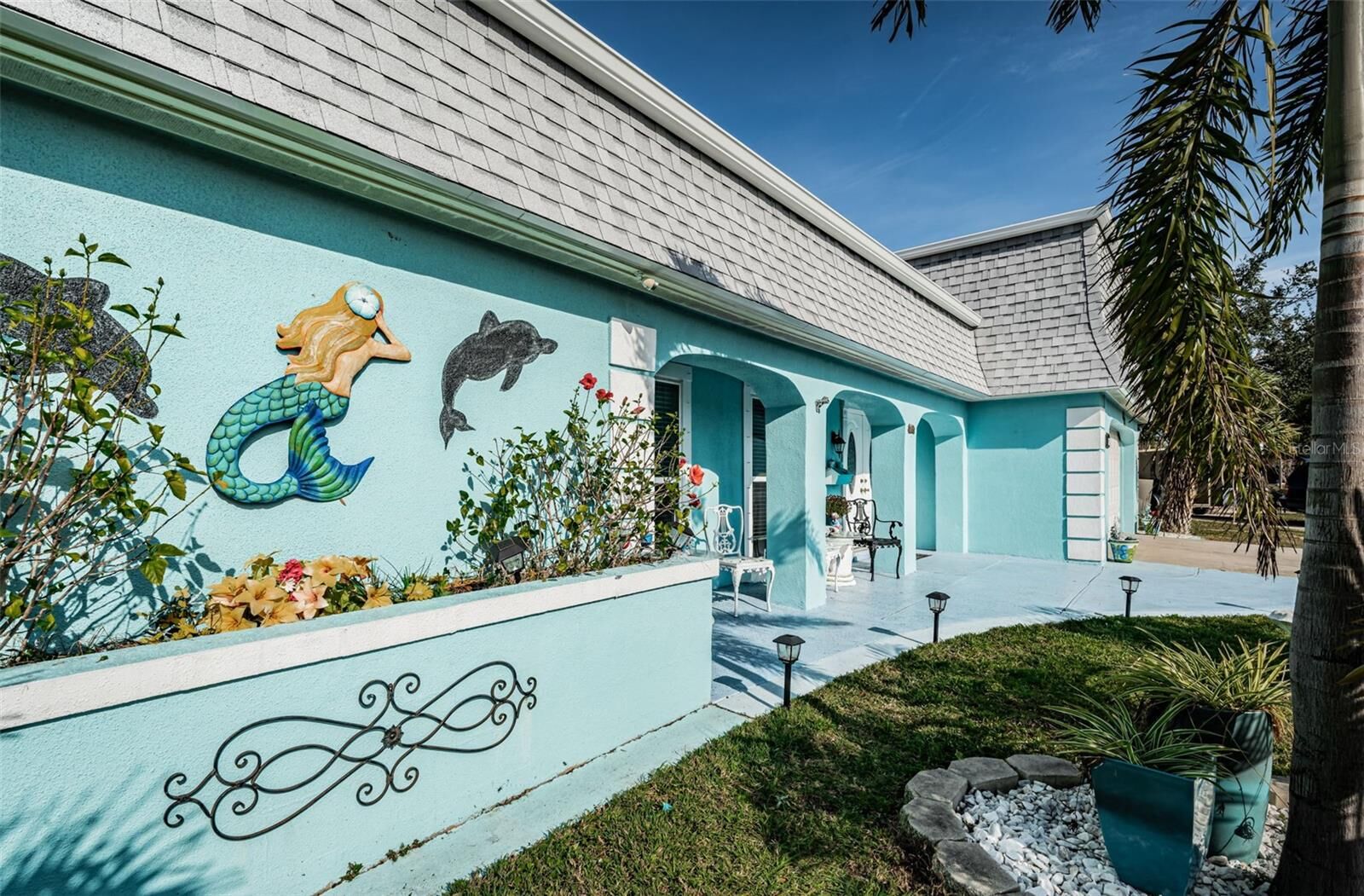 Property Photo:  3627 Grayton Drive  FL 34652 