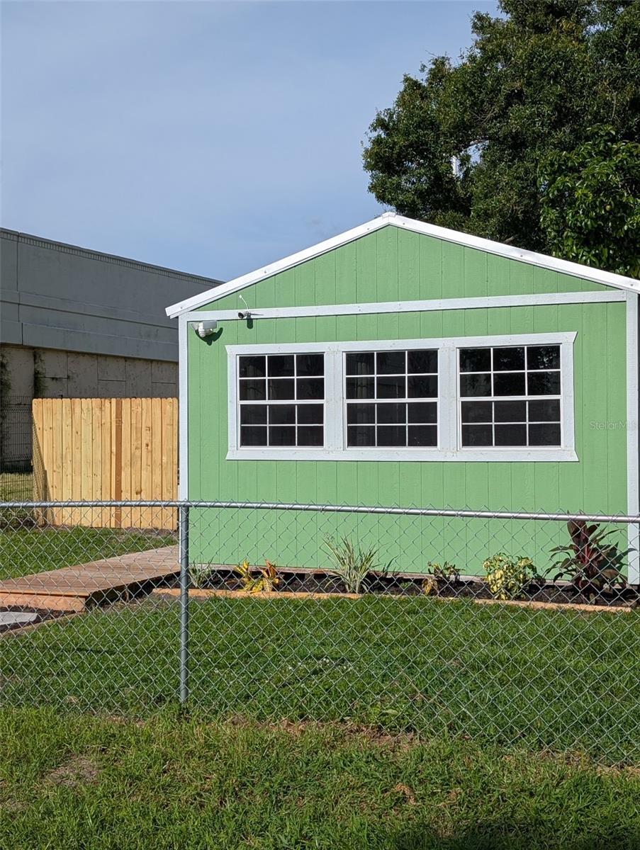 Property Photo: 2929 W La Salle Street FL 33607